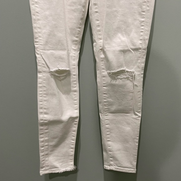 white womens american eagle ripped jeans size 10 - Picture 6 of 8